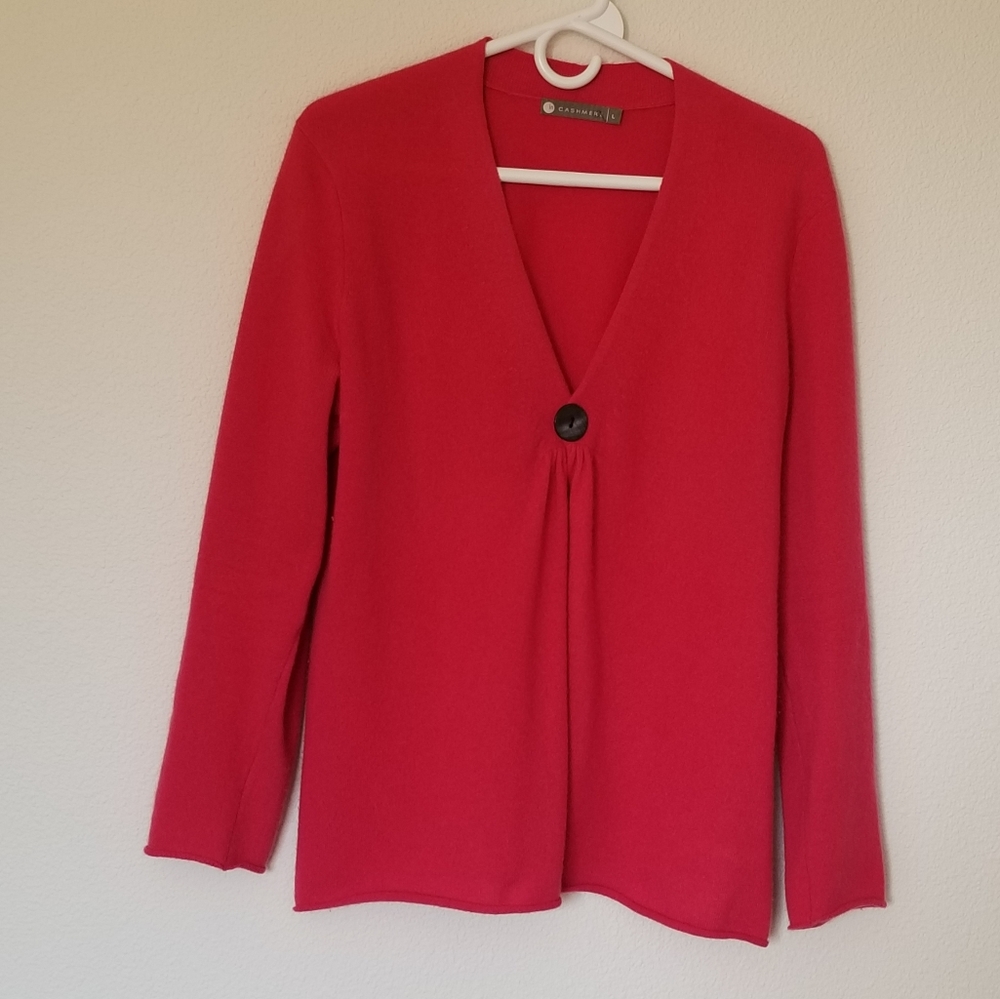 In Cashmere brand 100% cashmere red cardigan One Button
